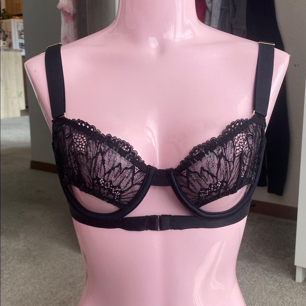 La SENZA Black Lace Bra With Cutouts